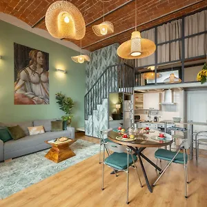 Appartamento Via Cimabue 8b - Charming - Metropolitan Loft In - 20 Minute Walk To Center - Excellent Base For Exploring - Less Than 5 Minute Walk To The Supermarket - Amazing Bakery On The Corner, Firenze